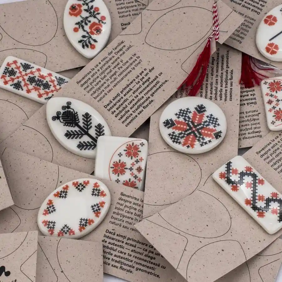 set de mărțișoare Traditional / brosa (11 buc)