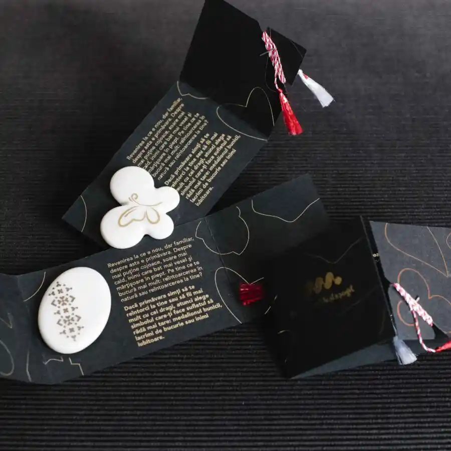 set de mărțișoare Imaculat / brosa (11 buc)